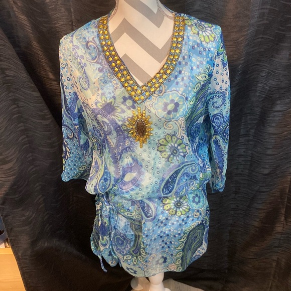 Sheer beach cover up - Picture 1 of 4